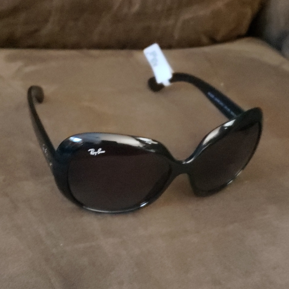 BNWT RayBan Jackie Ohh Sunglasses